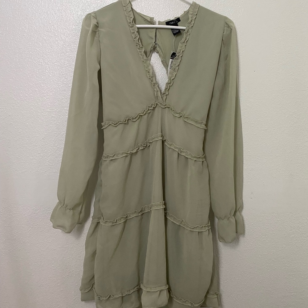 sage green dress NEW WITH TAGS💞